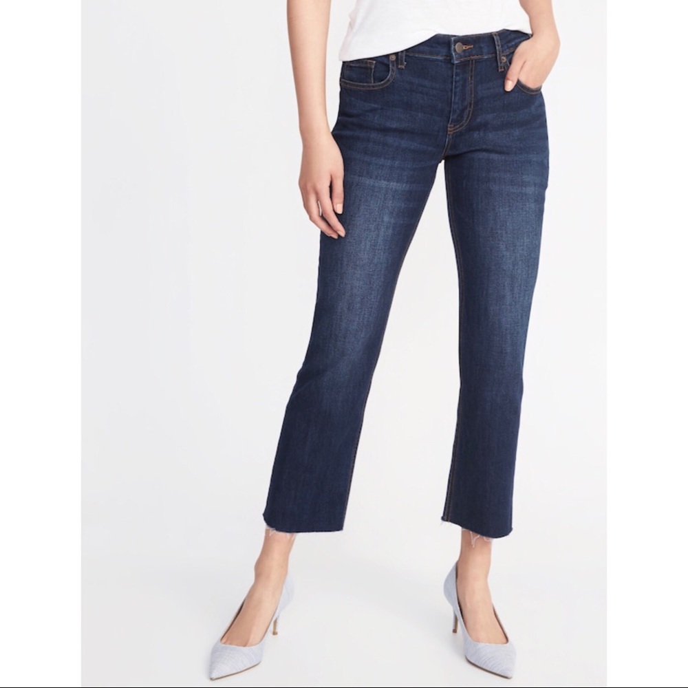 Old Navy Cropped Flared Jeans With Distressed Hem